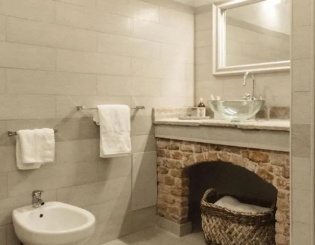 Cascina Viaris Penzion Pavarolo